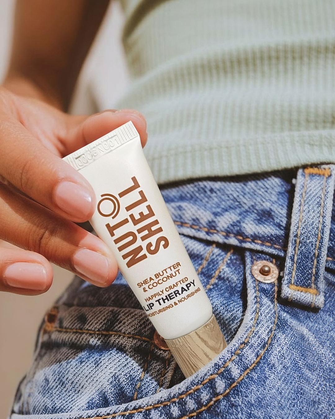 Nutshell Shea Butter & Coconut Lip Therapy 10g